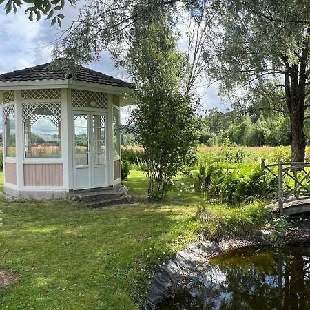 Rosa Huset Osebol Apartment Stollet ภายนอก รูปภาพ