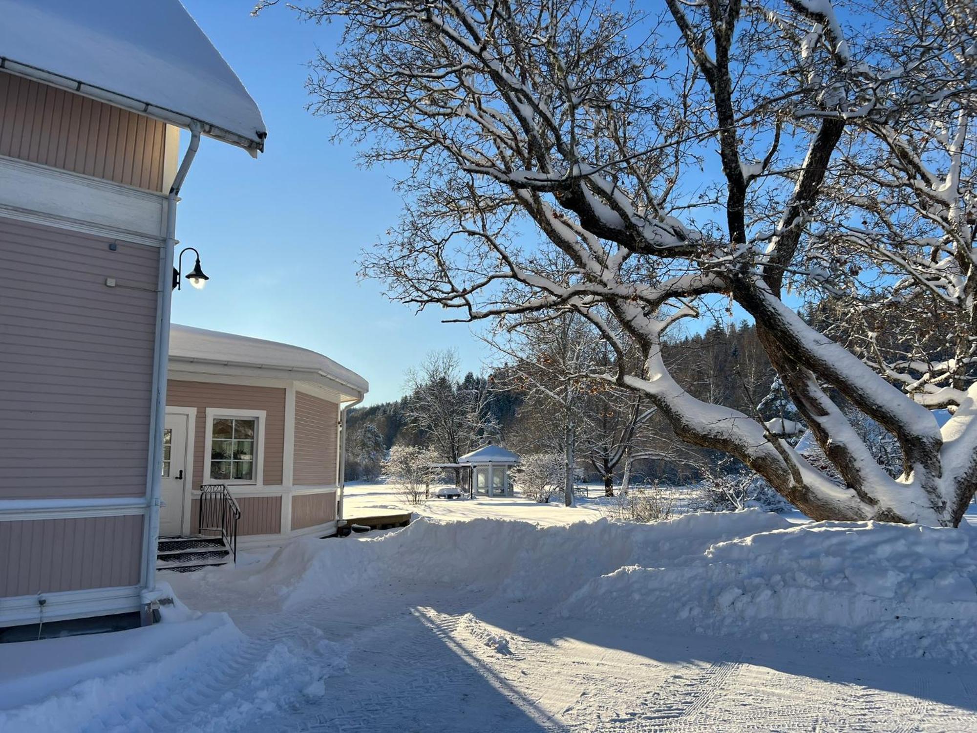 Rosa Huset Osebol Apartment Stollet ภายนอก รูปภาพ